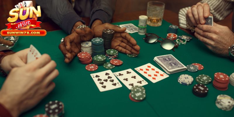 Hướng dẫn chi tiết từng bước chơi game Poker Sunwin